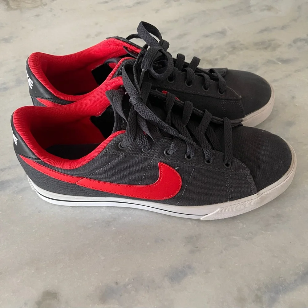 Nike Black Red Canvas Sneakers Men’s Size 9.5 Casual Skate Style
